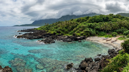 蘭嶼の透明な海と火山地形。手つかずの自然が残る島の風景。