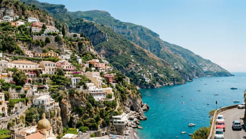 断崖に街が連なる南イタリア・アマルフィ海岸の絶景