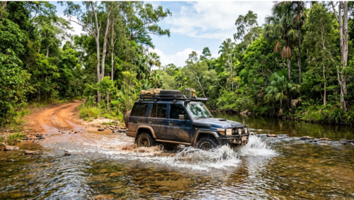 ケープヨーク半島の川を四輪駆動車で渡るアウトバックドライブの風景