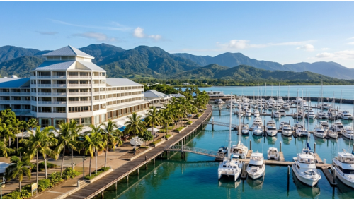 ケアンズのマリーナに面したシャングリラ・ザ・マリーナ・ケアンズの外観